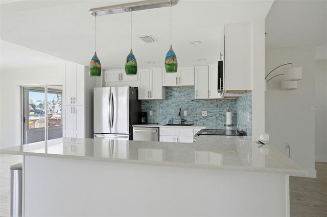 13840 BARNARD AVENUE, Hudson, FL 34667