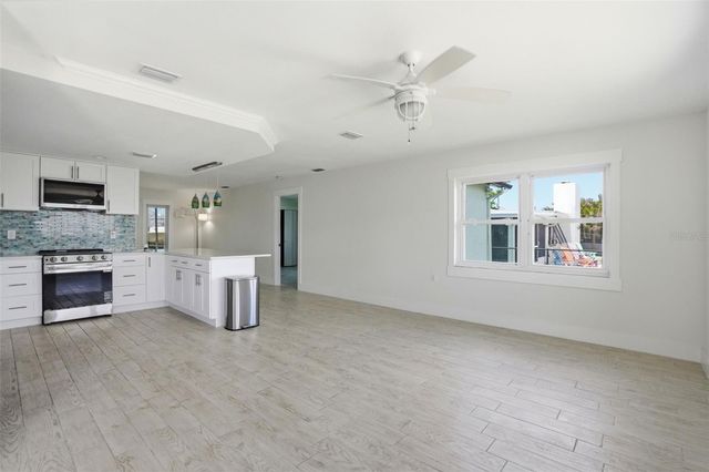 13840 BARNARD AVENUE, Hudson, FL 34667