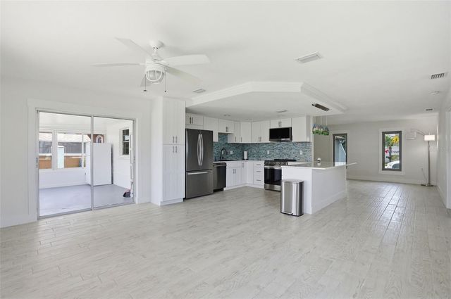 13840 BARNARD AVENUE, Hudson, FL 34667
