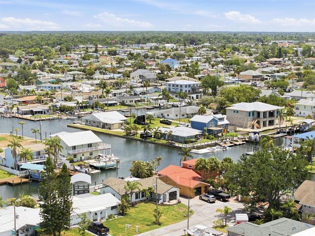 13840 BARNARD AVENUE, Hudson, FL 34667