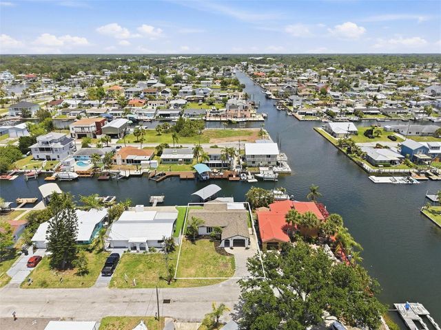 13840 BARNARD AVENUE, Hudson, FL 34667