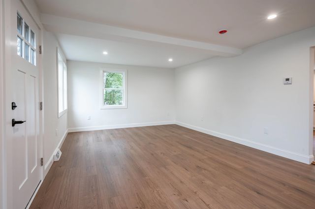 193 East Dunstable Road, Nashua, NH 03062
