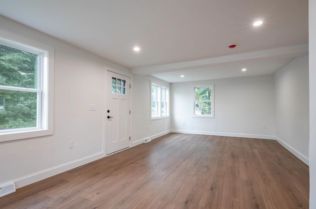 193 East Dunstable Road, Nashua, NH 03062