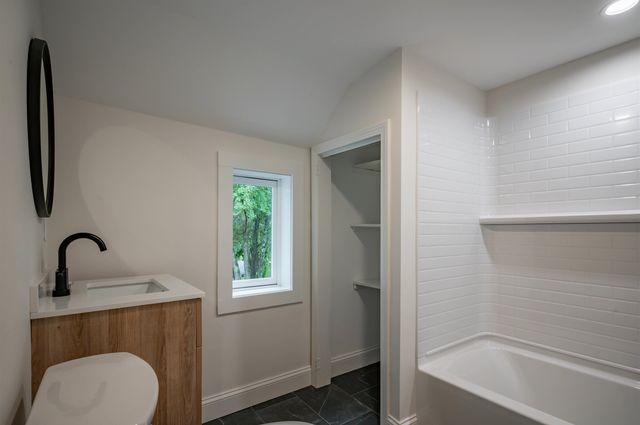 193 East Dunstable Road, Nashua, NH 03062