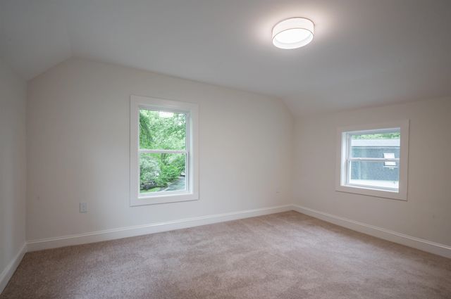 193 East Dunstable Road, Nashua, NH 03062