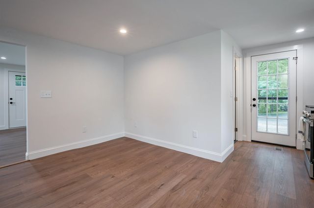 193 East Dunstable Road, Nashua, NH 03062