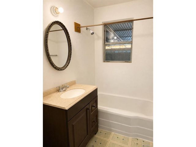 1132 Moline St, Aurora, CO 80010