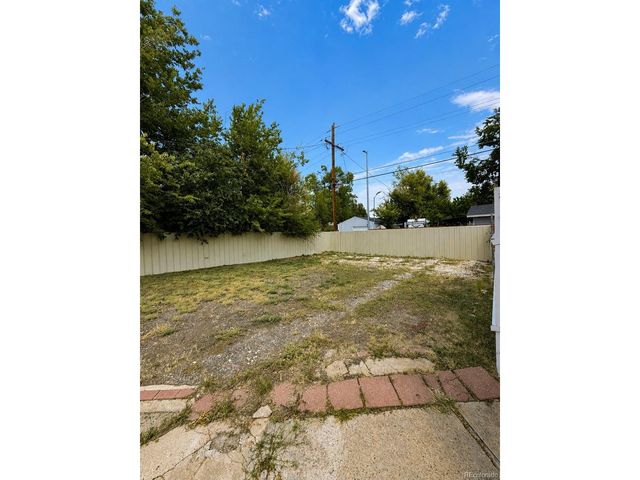 1132 Moline St, Aurora, CO 80010