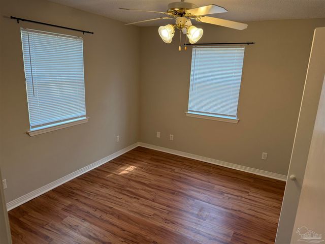 5905 Pamela Dr, Milton, FL 32570