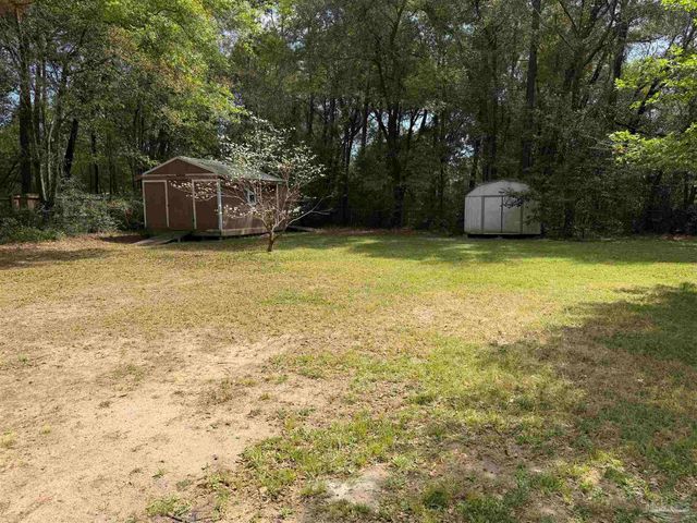 5905 Pamela Dr, Milton, FL 32570