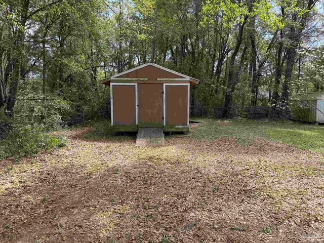 5905 Pamela Dr, Milton, FL 32570