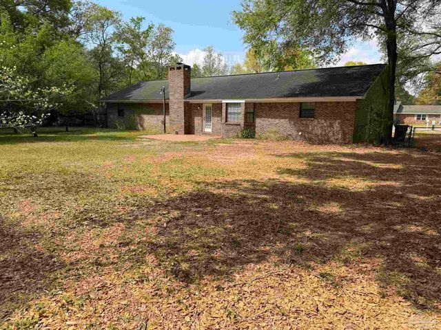 5905 Pamela Dr, Milton, FL 32570