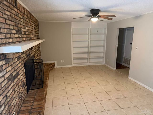 5905 Pamela Dr, Milton, FL 32570