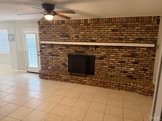 5905 Pamela Dr, Milton, FL 32570