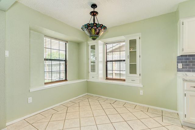 47 Wagon Lane Loop, Angleton, TX 77515