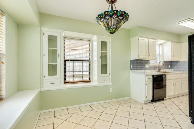 47 Wagon Lane Loop, Angleton, TX 77515