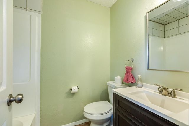 47 Wagon Lane Loop, Angleton, TX 77515