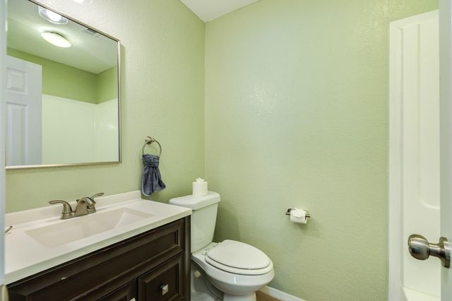 47 Wagon Lane Loop, Angleton, TX 77515