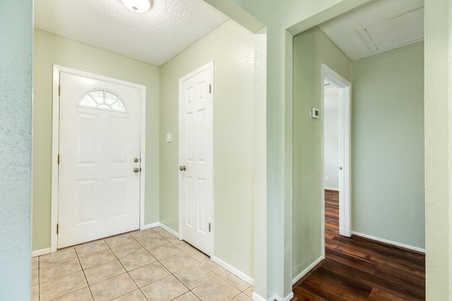 47 Wagon Lane Loop, Angleton, TX 77515