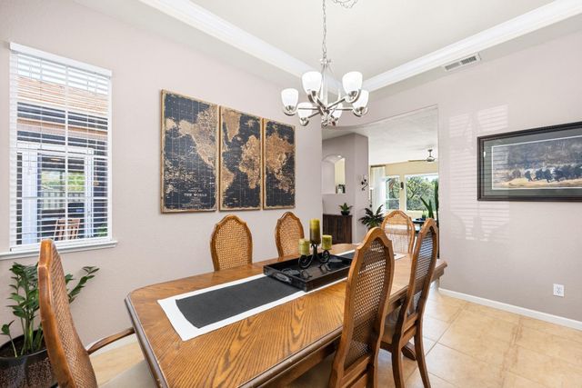 11250 Golden Eagle Dr, Auburn, CA 95602