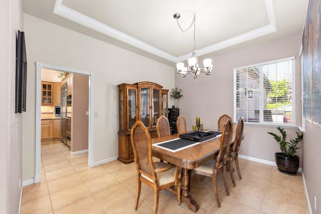 11250 Golden Eagle Dr, Auburn, CA 95602