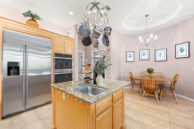 11250 Golden Eagle Dr, Auburn, CA 95602