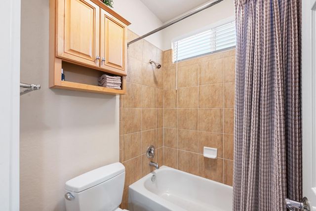 11250 Golden Eagle Dr, Auburn, CA 95602