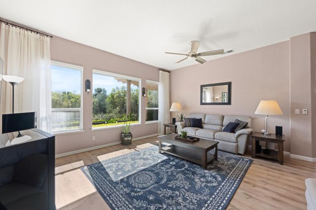 11250 Golden Eagle Dr, Auburn, CA 95602