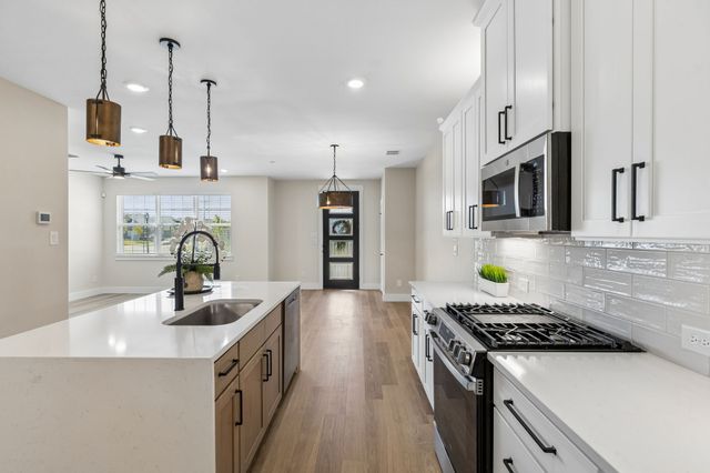 2504 Red Tailed Hawk Lane, Mckinney, TX 75071