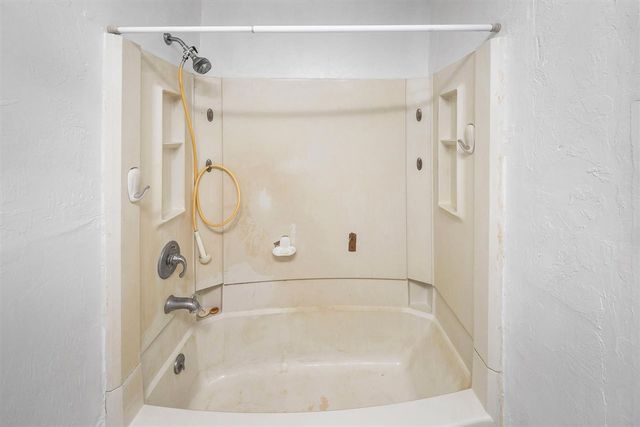 1701 NW Dearborn Ave, Lawton, OK 73507