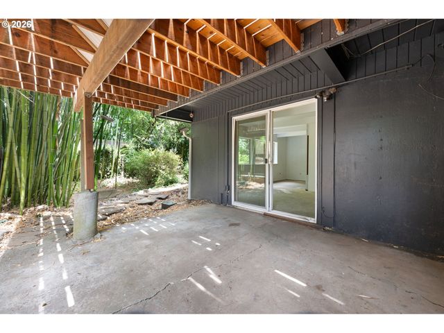 5345 Sw ARNOLD St, Portland, OR 97219