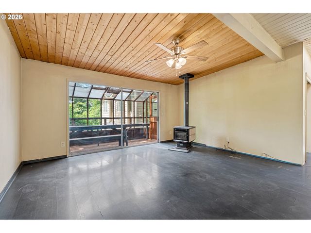 5345 Sw ARNOLD St, Portland, OR 97219