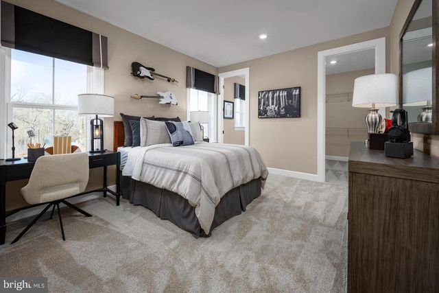 320 JAMES CLOUD CIR, Glen Mills, PA 19342