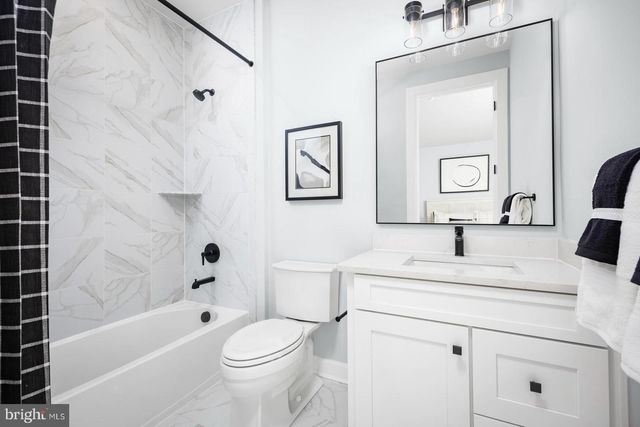 320 JAMES CLOUD CIR, Glen Mills, PA 19342