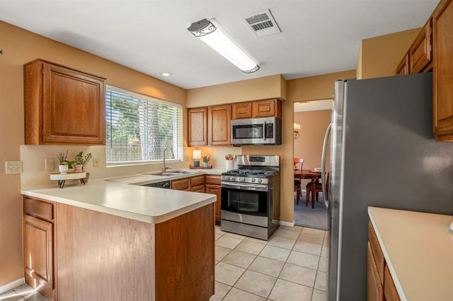 11203 Rocky Mill Drive, Cypress, TX 77429
