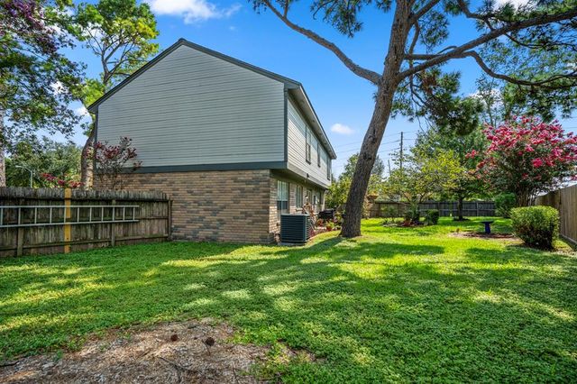 11203 Rocky Mill Drive, Cypress, TX 77429