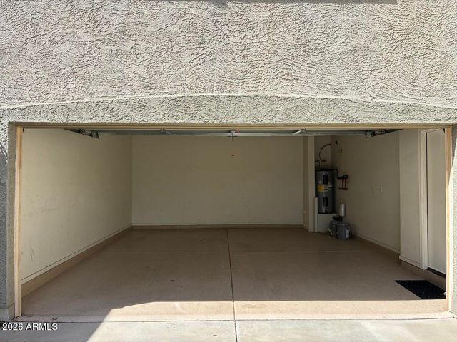 17322 N 185TH Lane, Surprise, AZ 85374