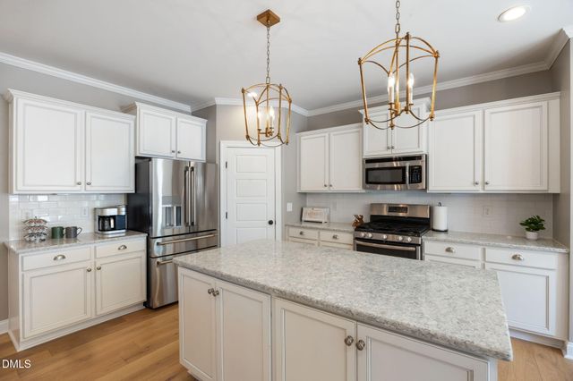 2720 Cutleaf Drive, Apex, NC 27539