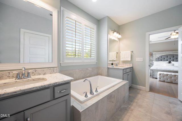 2720 Cutleaf Drive, Apex, NC 27539