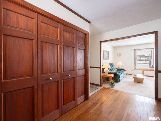 133 E MILLER Road, Edelstein, IL 61526