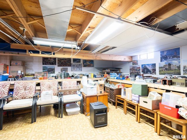 133 E MILLER Road, Edelstein, IL 61526