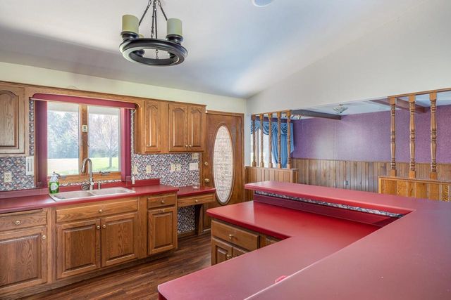 N4575 LARRY ROAD, New London, WI 54961