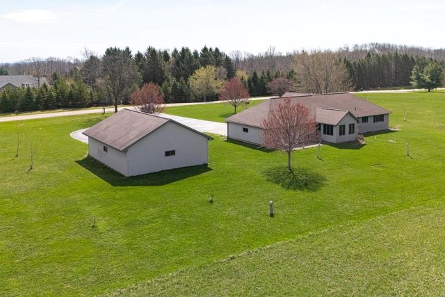 N4575 LARRY ROAD, New London, WI 54961