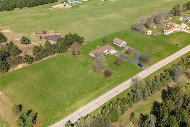 N4575 LARRY ROAD, New London, WI 54961