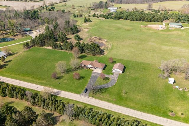 N4575 LARRY ROAD, New London, WI 54961