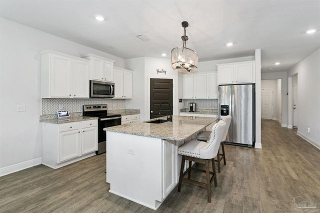 8038 Burnside Loop, Pensacola, FL 32526