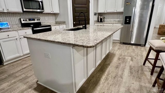 8038 Burnside Loop, Pensacola, FL 32526