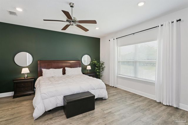 8038 Burnside Loop, Pensacola, FL 32526