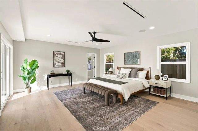 226 Santa Isabel Ave, Costa Mesa, CA 92627
