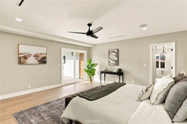 226 Santa Isabel Ave, Costa Mesa, CA 92627